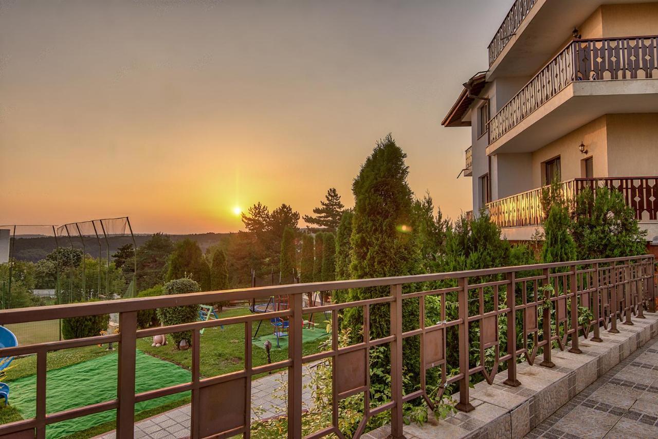 Park Hotel Arbanassi Exterior foto